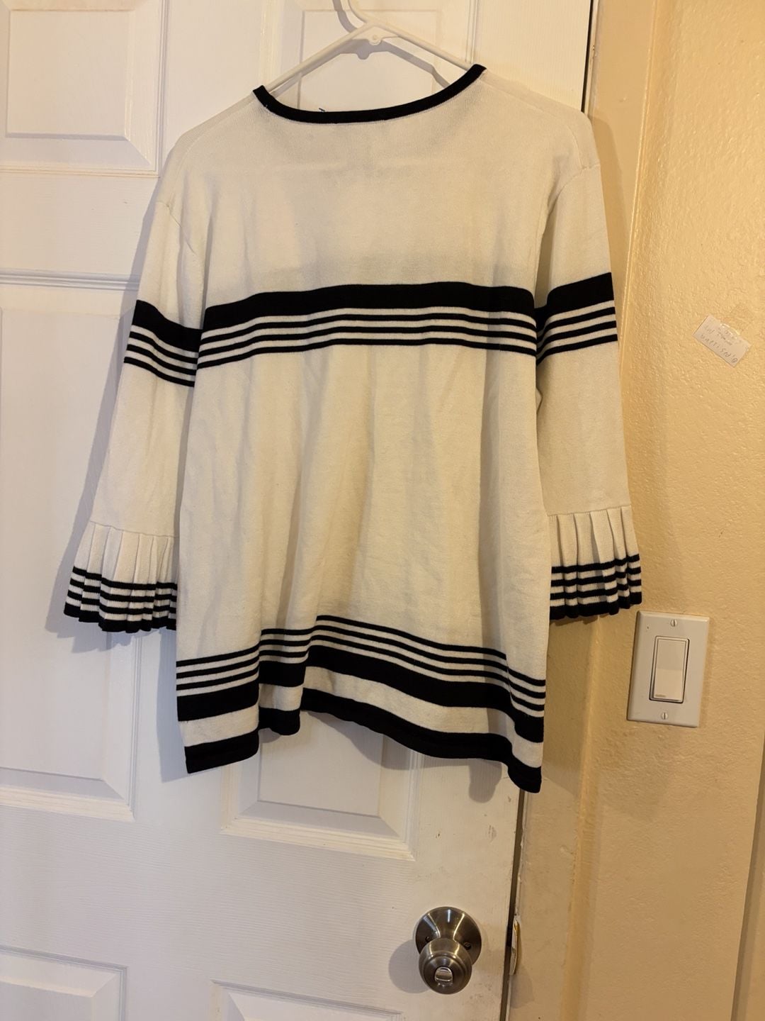 Investments Striped Sweater XL White Black Pleated Bell Sleeve Knit Top 8