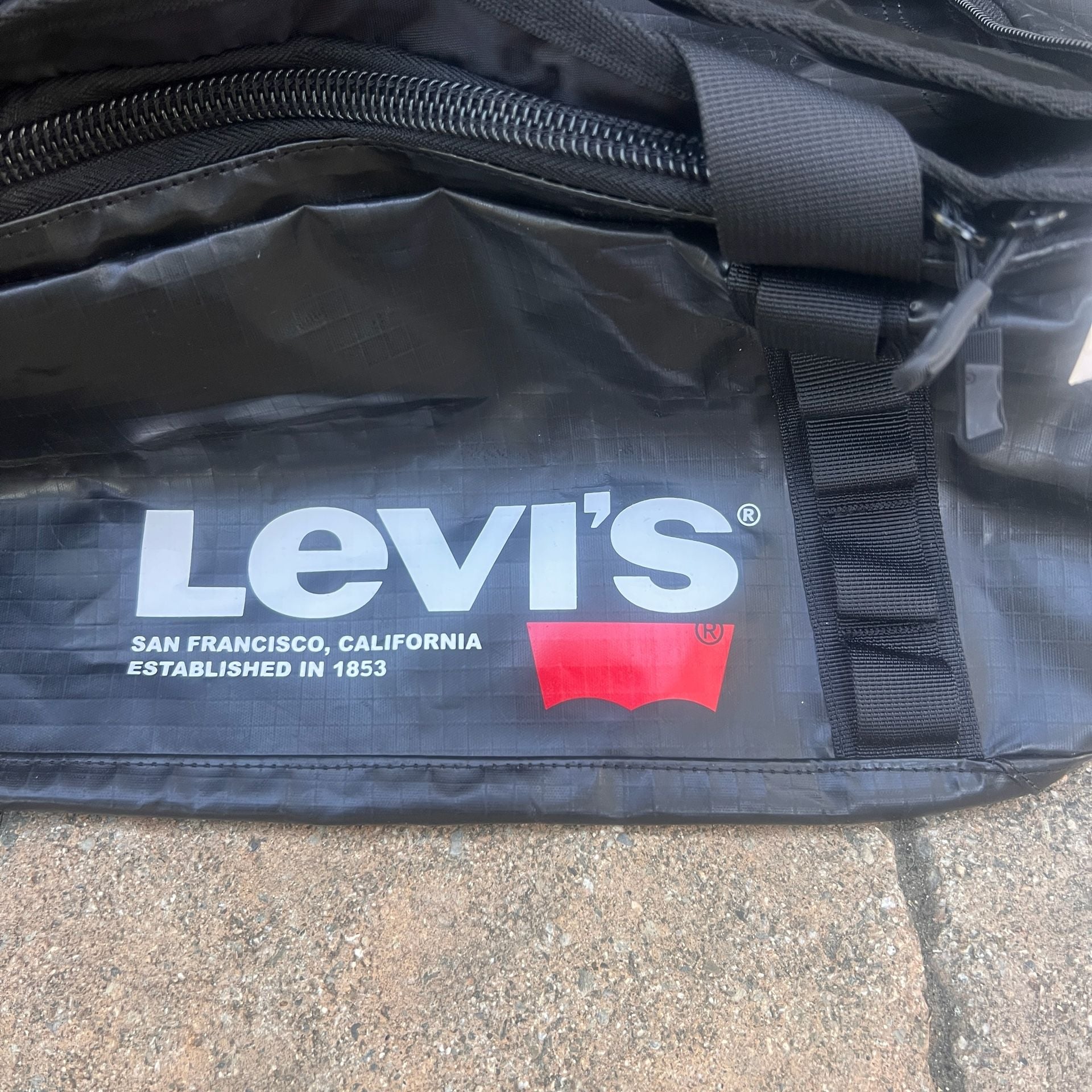 NWT Levi's Black Duffle Backpack Ripstop Weekender Bag Backpack Combo 11