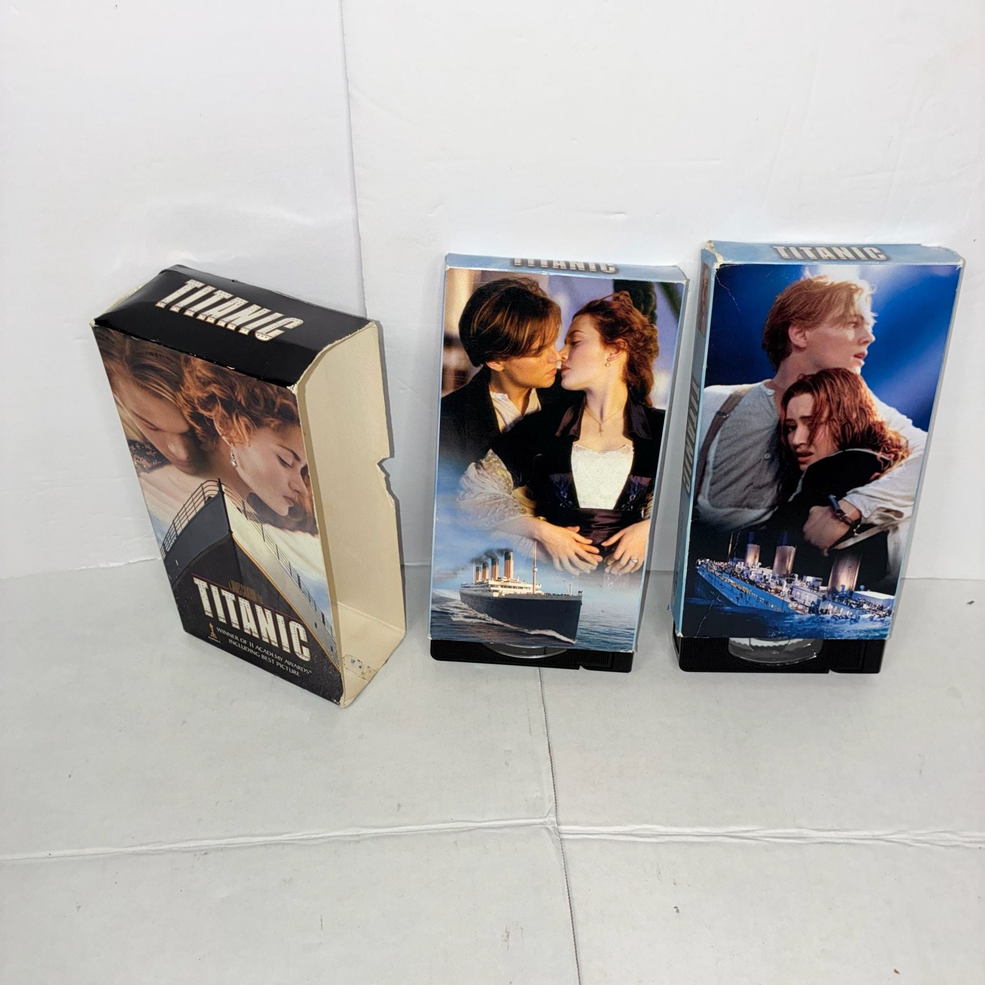 Titanic VHS Movie Two Tape Box Set 1998 Leonardo DiCaprio 2