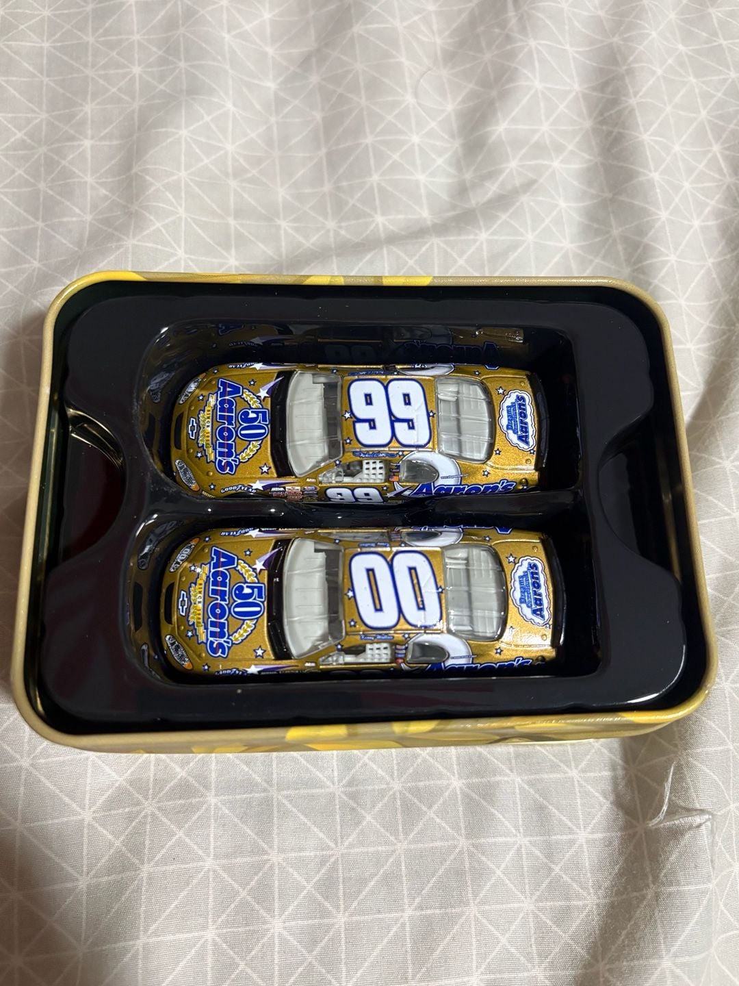 Action Racing Aaron's 50th Anniversary 1:64 Two-Car Set Tin 3