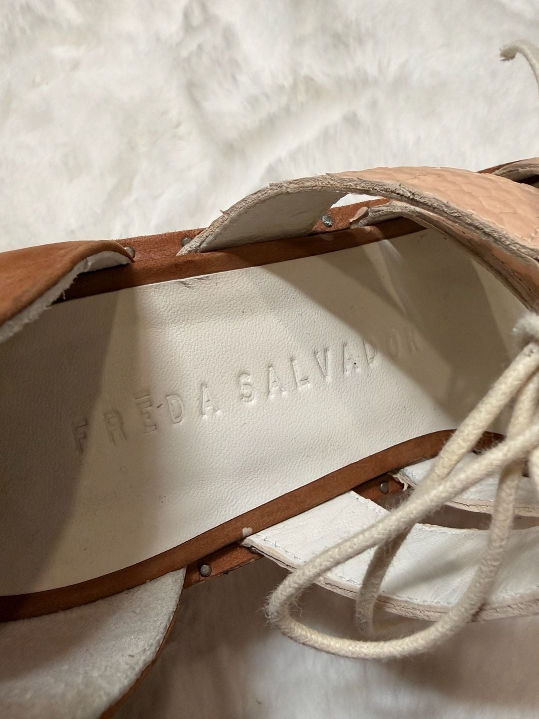 Freda Salvador Lace Up Snake Leather Flats Beige Brown Sandals 6
