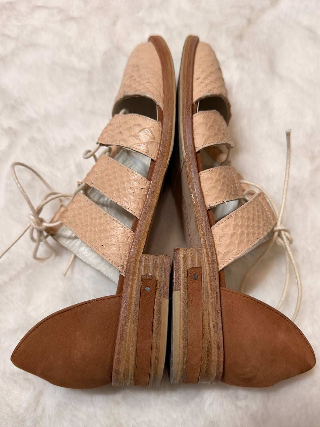 Freda Salvador Lace Up Snake Leather Flats Beige Brown Sandals 8