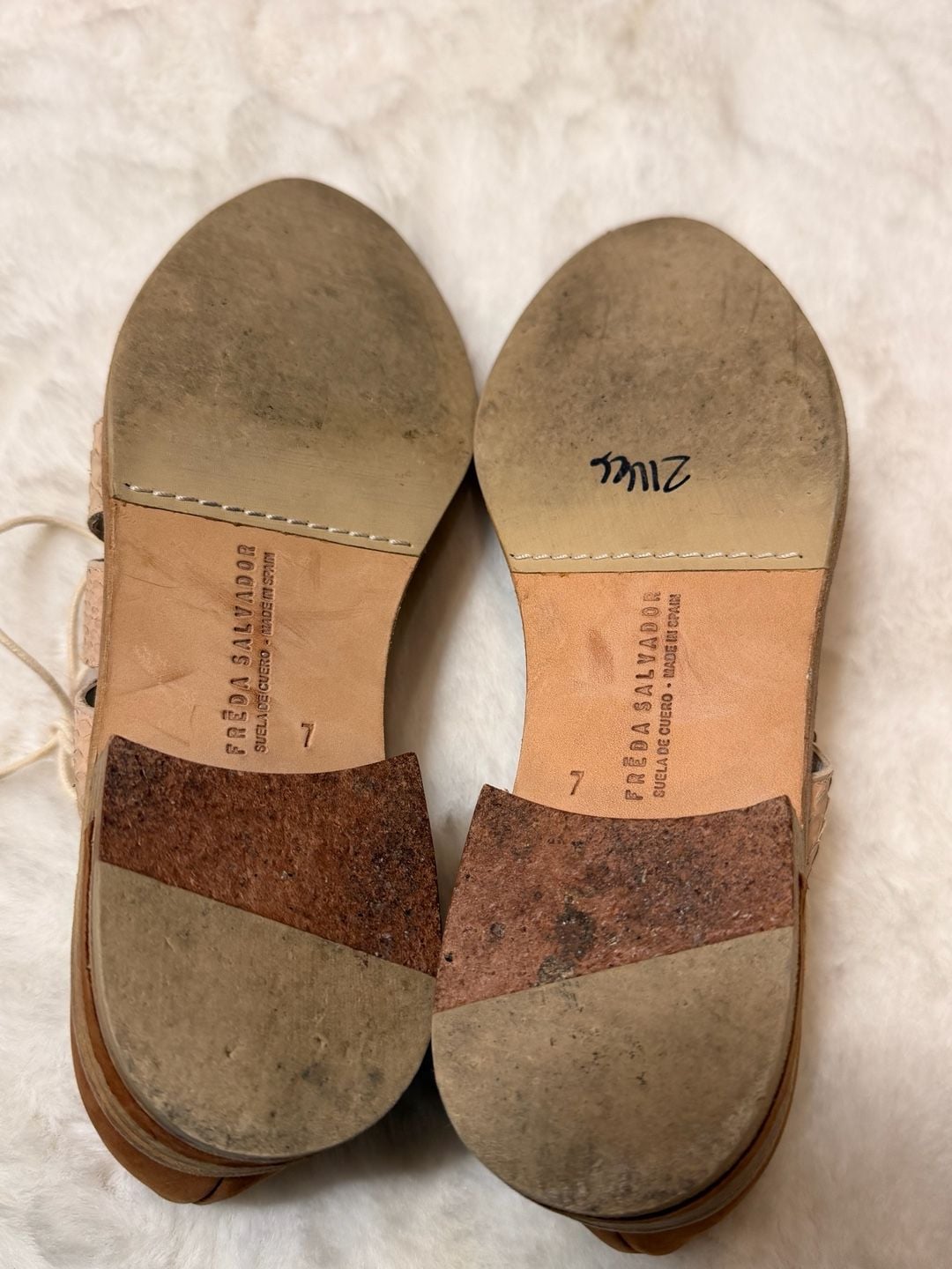 Freda Salvador Lace Up Snake Leather Flats Beige Brown Sandals 9