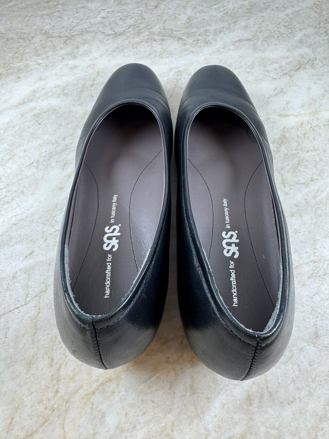 SAS Women’s Black Leather Round Toe Low Heel Pumps Size 8N Narrow Italy 8