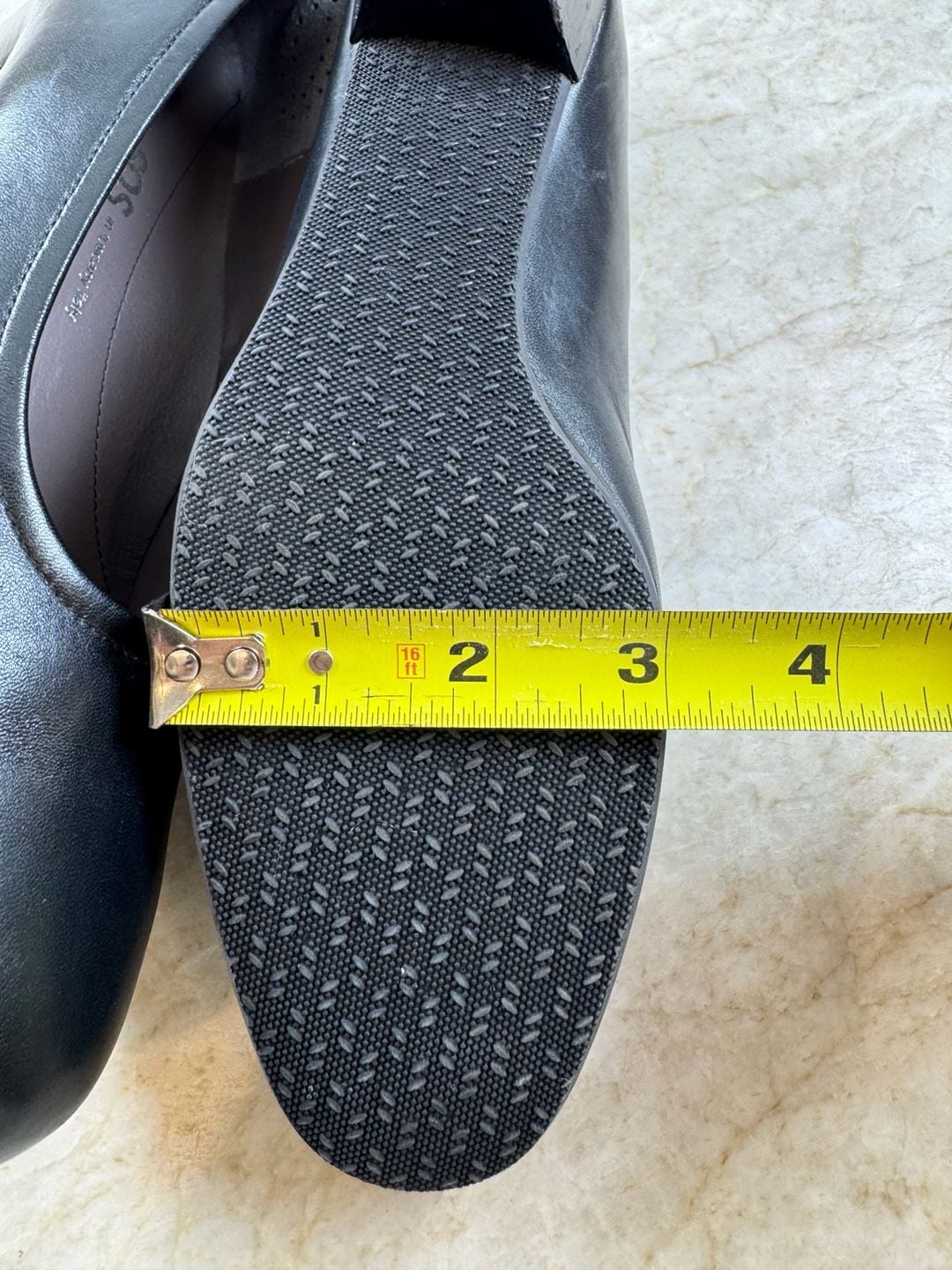 SAS Women’s Black Leather Round Toe Low Heel Pumps Size 8N Narrow Italy 12