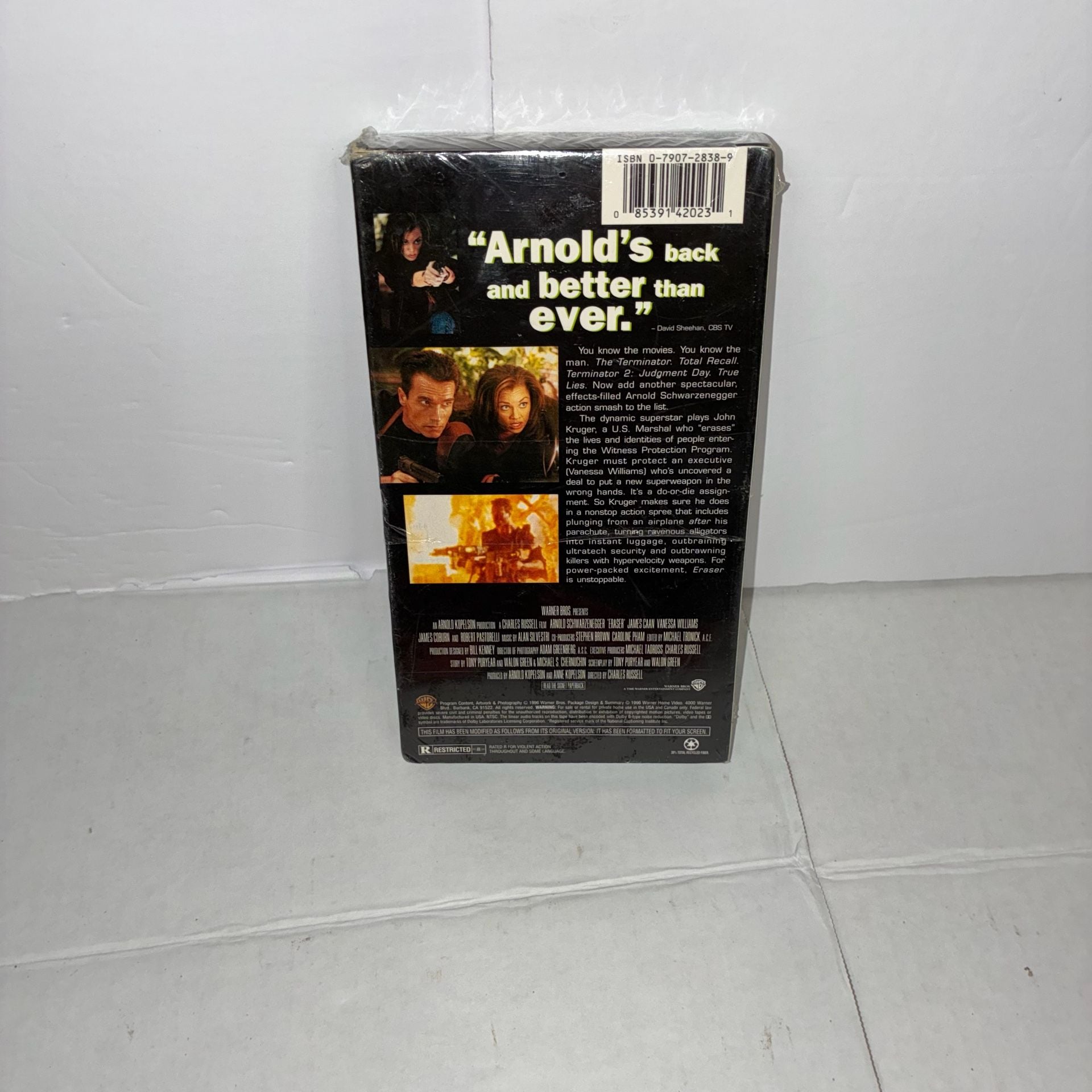 Eraser VHS Tape Arnold Schwarzenegger 1996 Sealed Warner Bros 2
