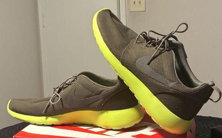 Nike Roshe Run Olive Volt Green Sneakers 2