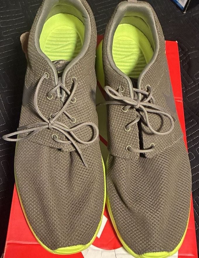 Nike Roshe Run Olive Volt Green Sneakers 4