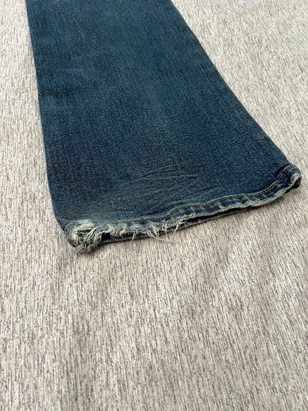 Unionbay Women’s Flare Jeans Size 11 32 Inseam Blue Denim Y2K 8