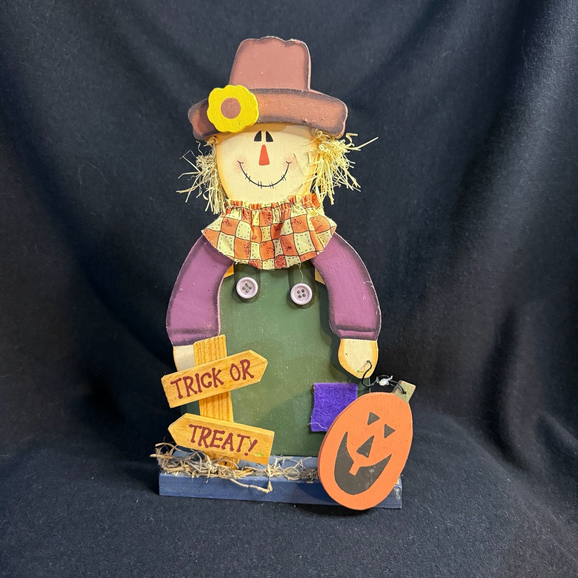 Wooden Scarecrow Shelf Sitter Fall Halloween Decor Pumpkin Trick or Treat 1