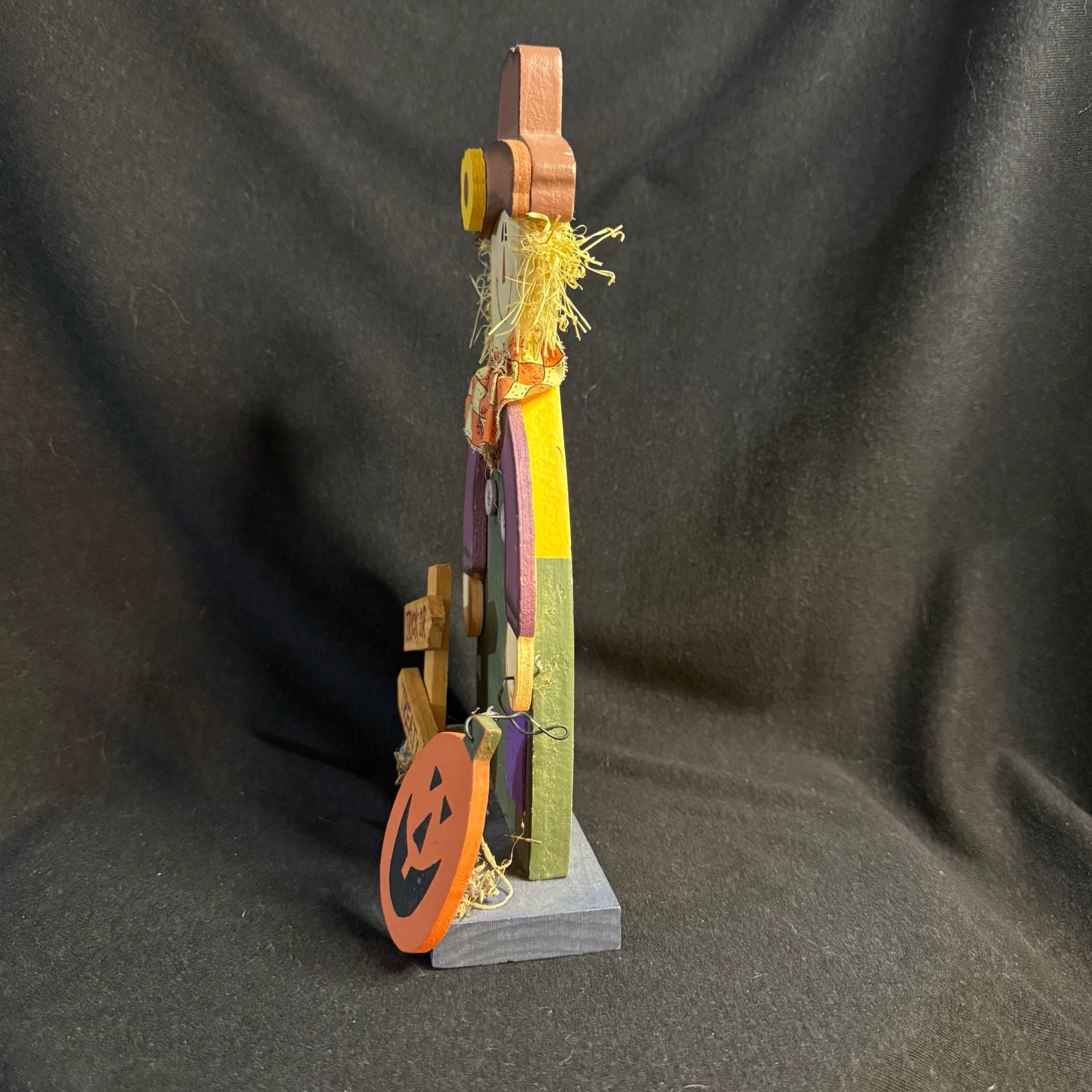 Wooden Scarecrow Shelf Sitter Fall Halloween Decor Pumpkin Trick or Treat 4