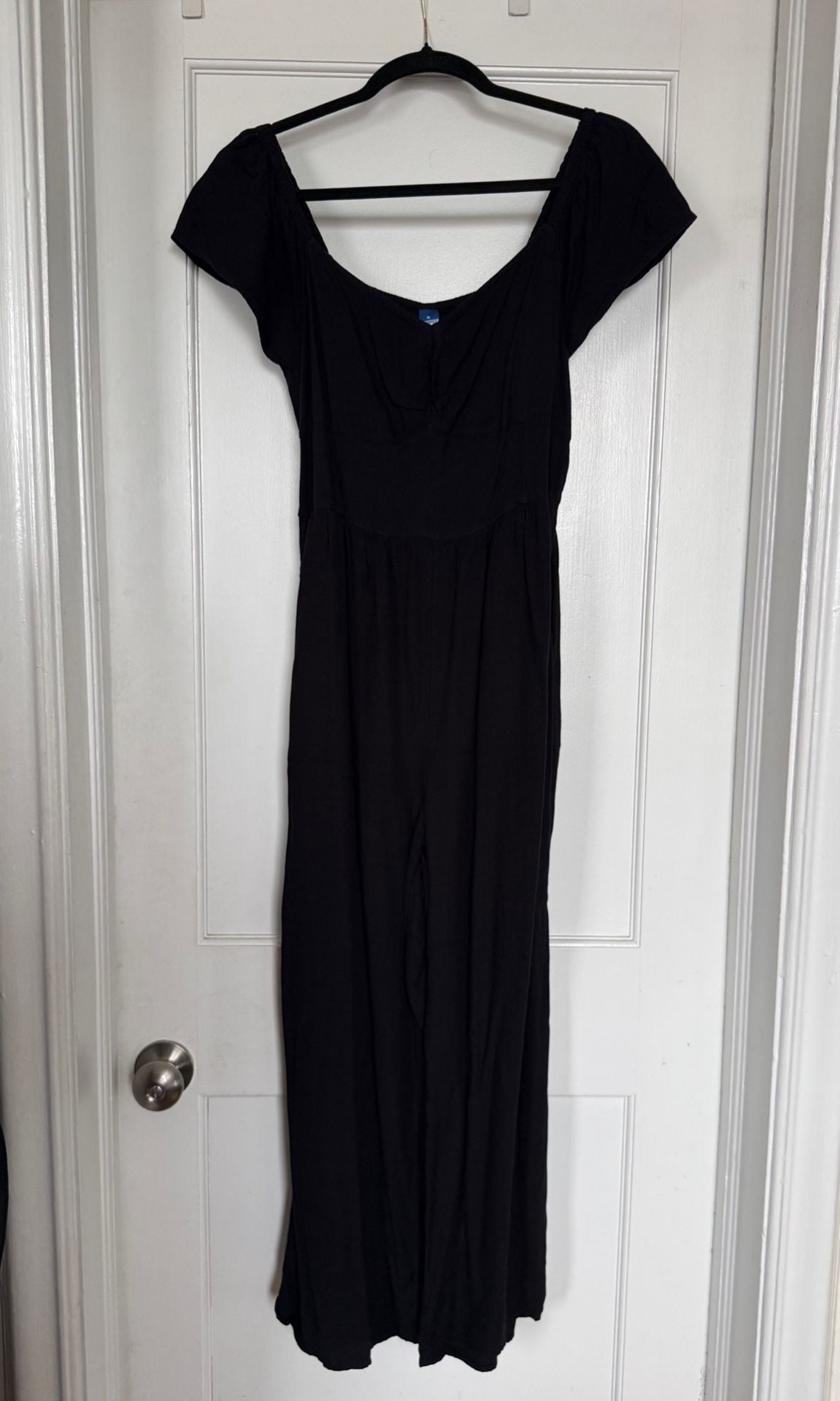 Old Navy Jumpsuit Size M Black Sweetheart Neck Flutter Sleeve 3