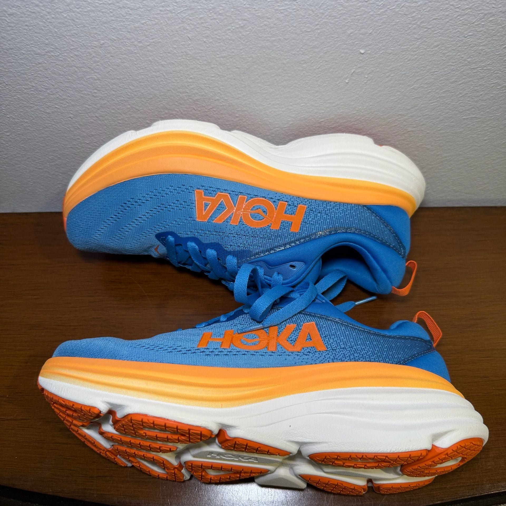 HOKA Bondi Men 8 Wide Size 9 2E Coastal Sky Vibrant Orange Running Shoes 10