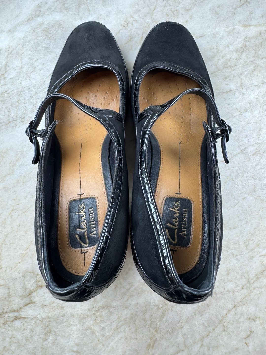 Clarks Artisan Mary Jane Pumps Black Suede Patent Trim Block Heel 9.5M 10