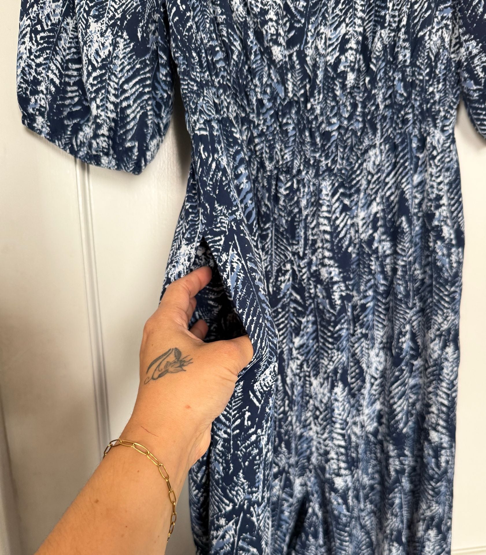 Lush Jumpsuit Blue White Fern Print Short Sleeve Smocked Pockets 4