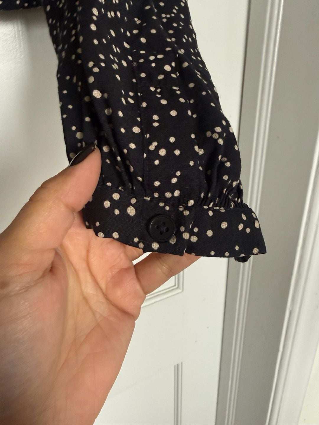 A New Day Ruched Front Top Size S Black White Dot 4