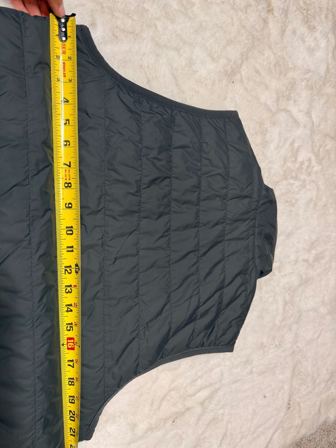 Carhartt Gilliam Vest Size M Gray Rain Defender DeLaval Logo 9