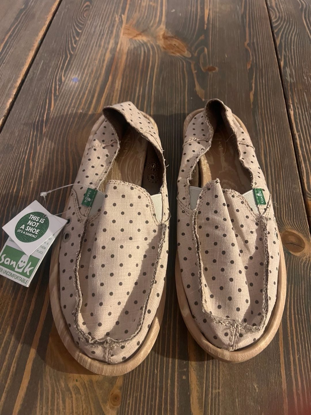 Sanuk Hot Dotty Slip-On Shoes Size 9 Beige Polka Dot 2