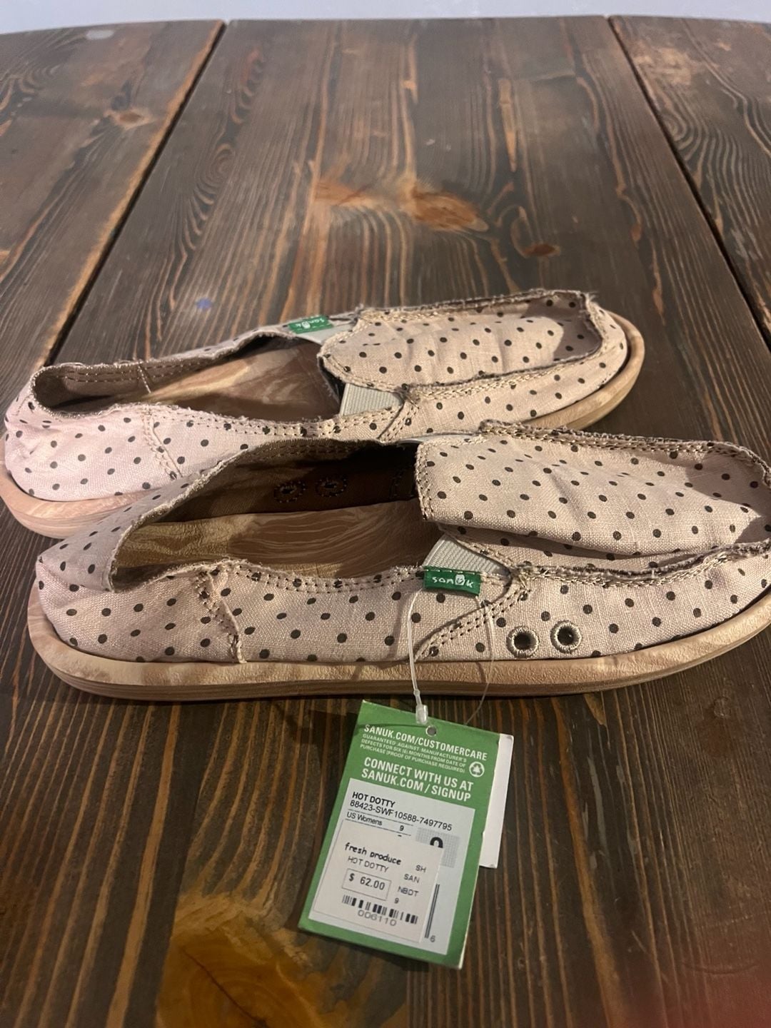 Sanuk Hot Dotty Slip-On Shoes Size 9 Beige Polka Dot 3
