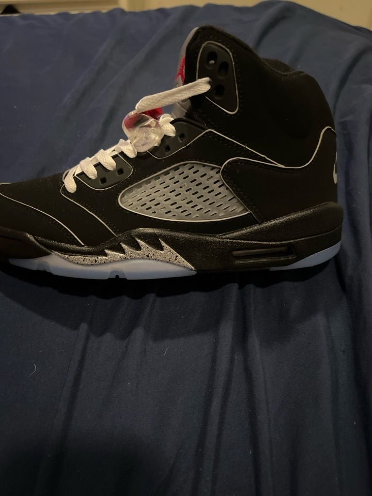 Nike Air Jordan 5 Retro Black Metallic 2