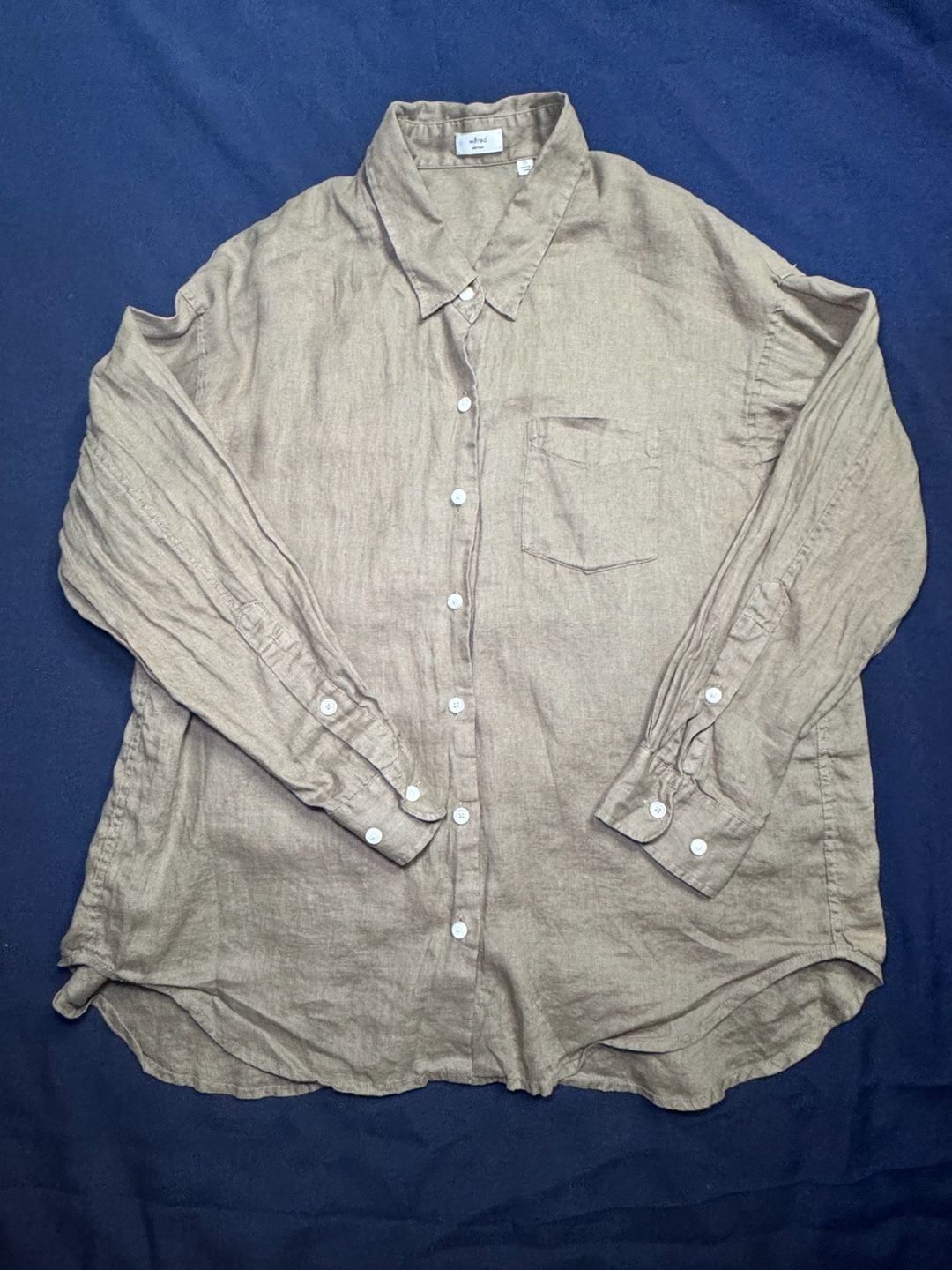 Aritzia Wilfred Women’s Linen Button Down Shirt XS Taupe Brown Oversized 3