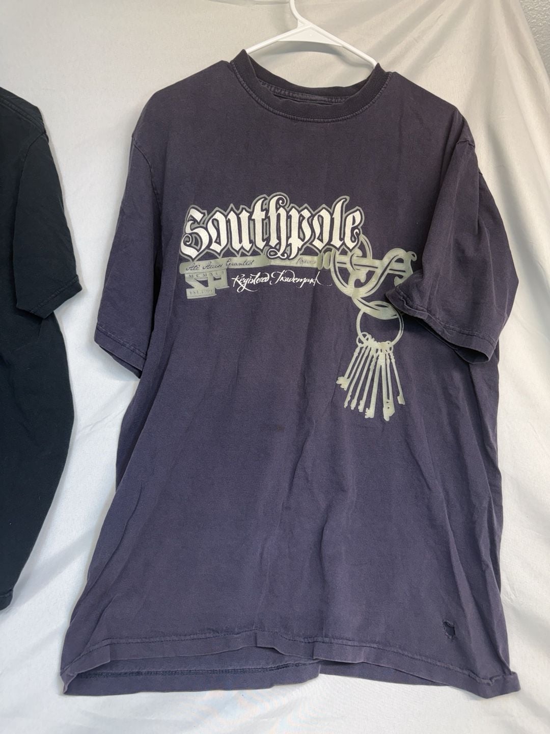 Southpole Graphic T-Shirt Dark Purple Vintage Key Logo 4