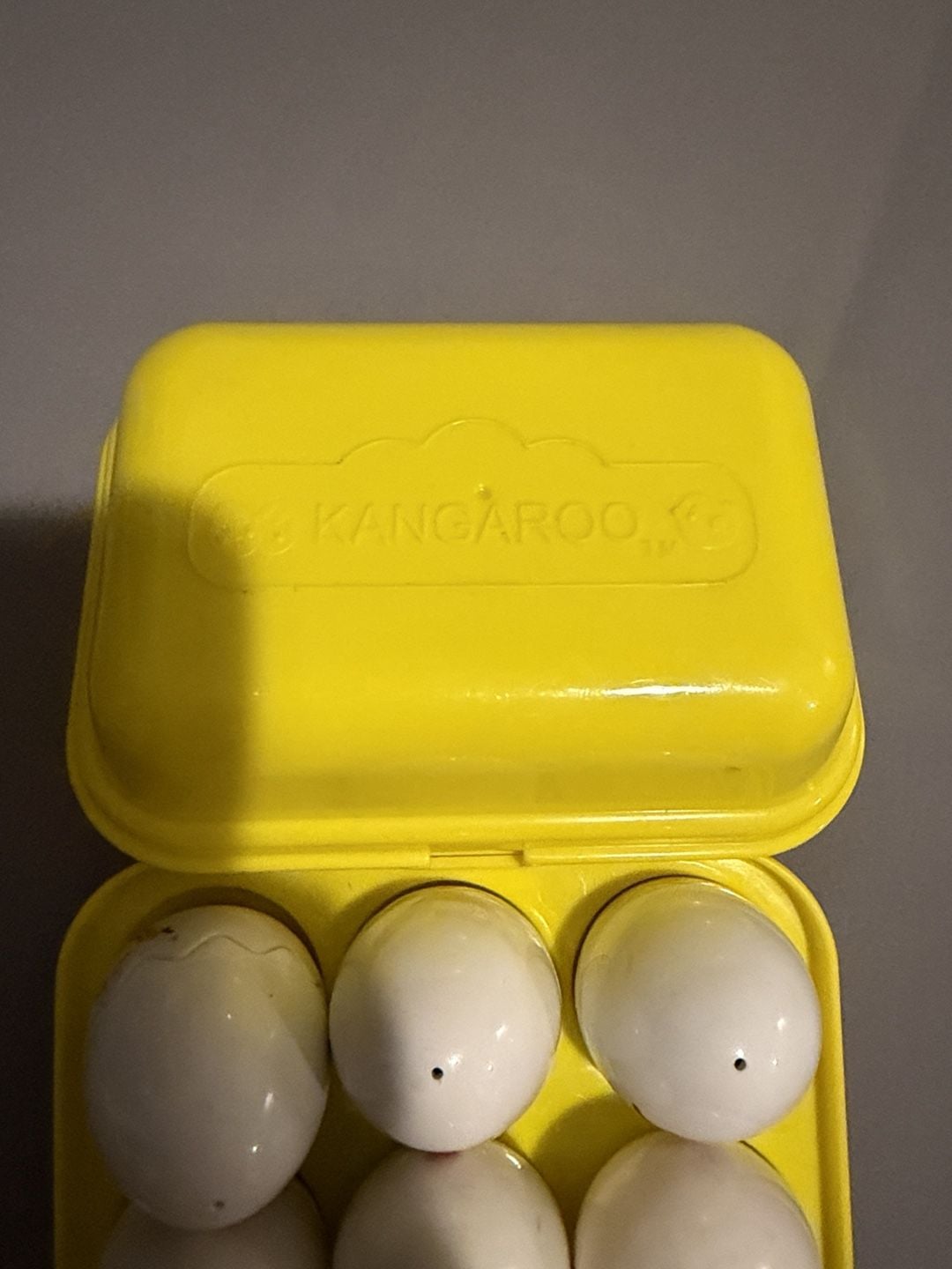 Kangaroo Vintage Toy Squeaking Face Eggs In Yellow Carton Box 2
