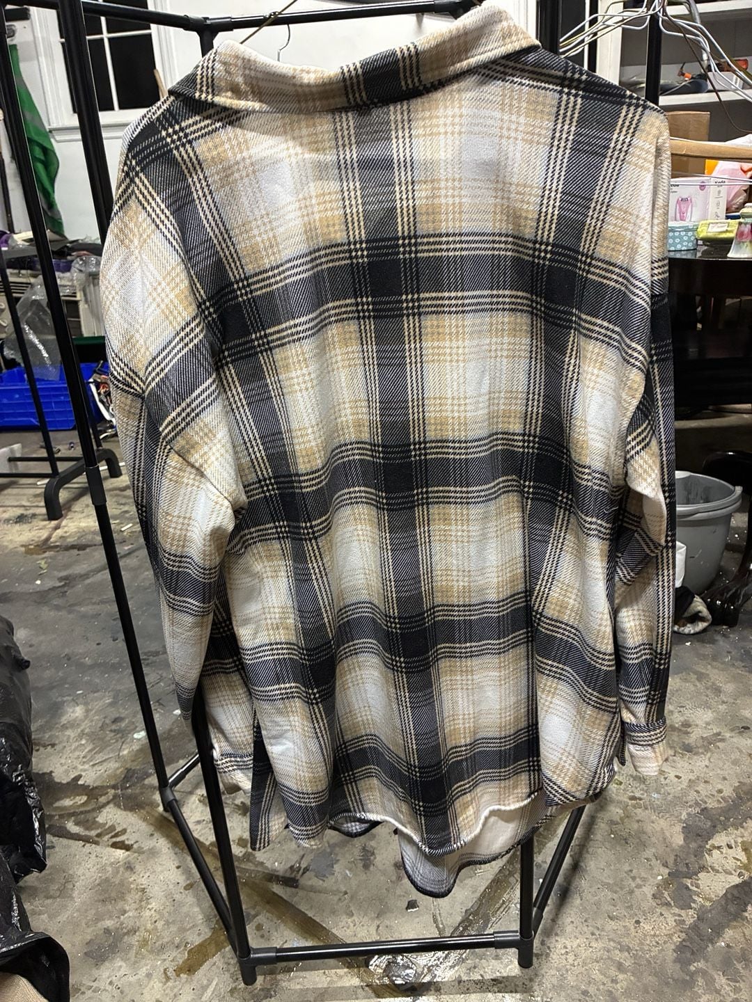 Eden & Olivia Maternity Plaid Flannel Shirt Size 1X Black Beige 4