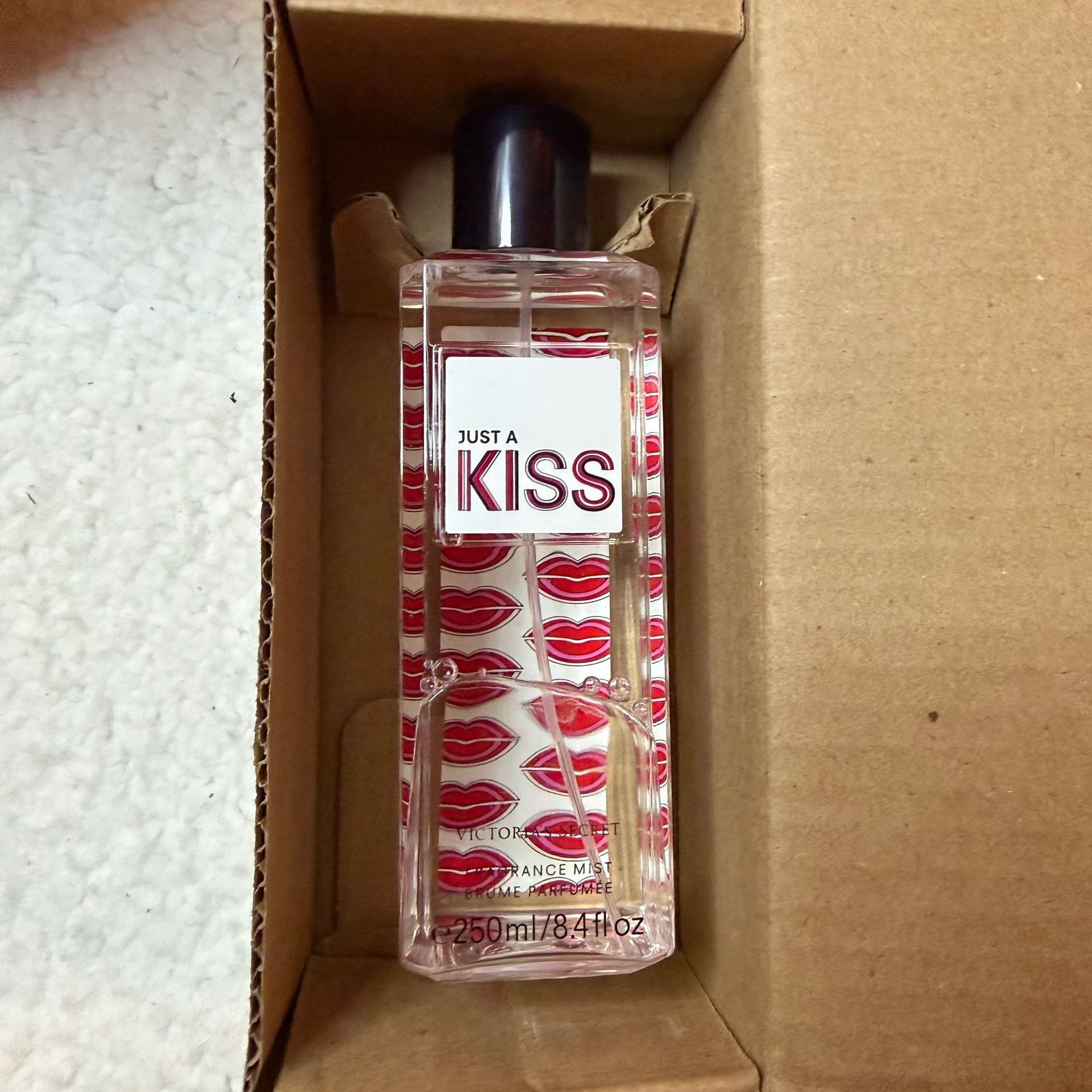 Victoria's Secret Just A Kiss Fragrance Mist 8.4 fl oz 3