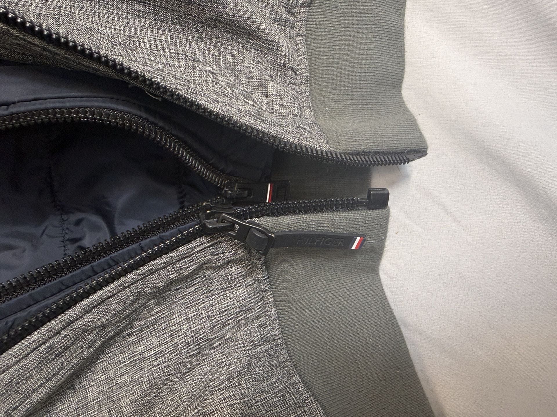 Tommy Hilfiger 3-Layer Hooded Jacket Size M Gray Water Resistant 4