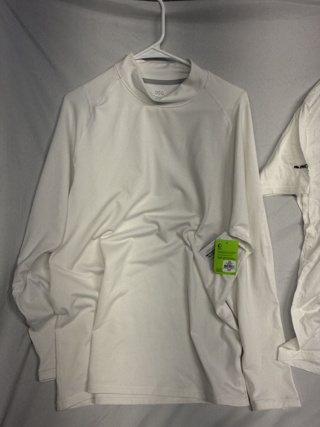 DSG CWC LS Mock Neck Top Size 2XL White Long Sleeve Base Layer New 6