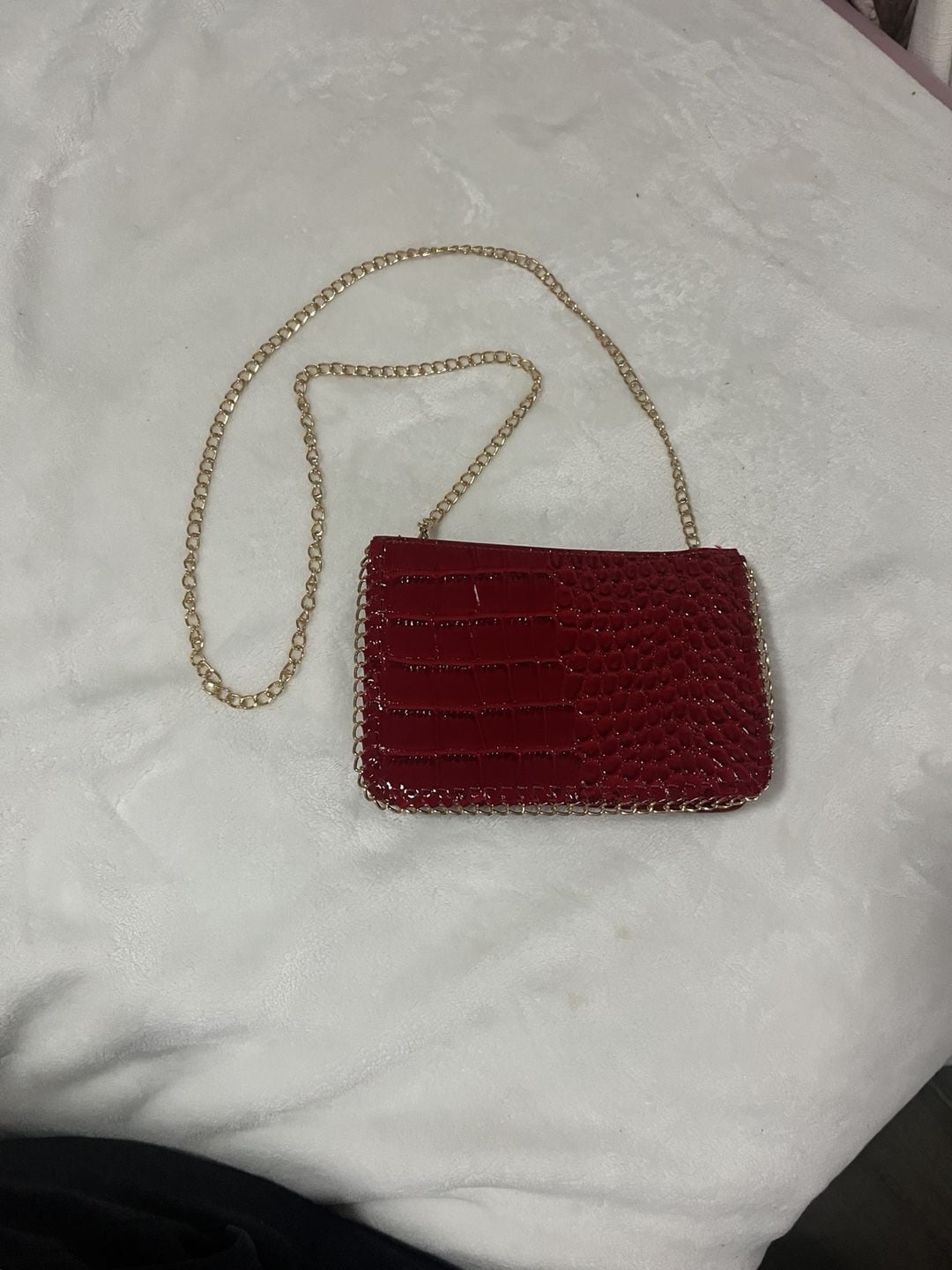 Red Faux Crocodile Embossed Crossbody Bag with Gold Chain 2