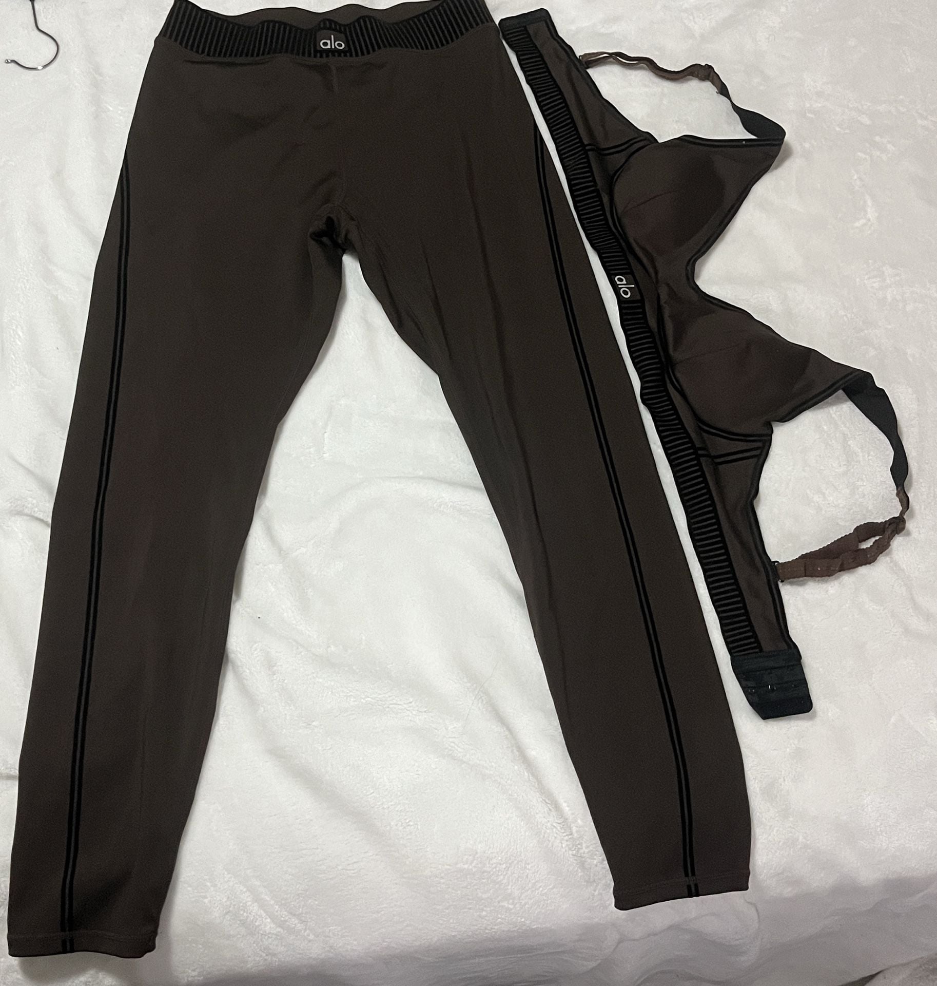 Alo Yoga Airbrush Heart Throb Legging Size M Brown 1