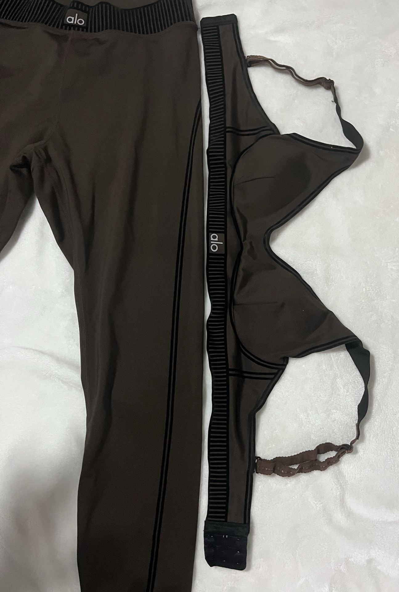 Alo Yoga Airbrush Heart Throb Legging Size M Brown 2