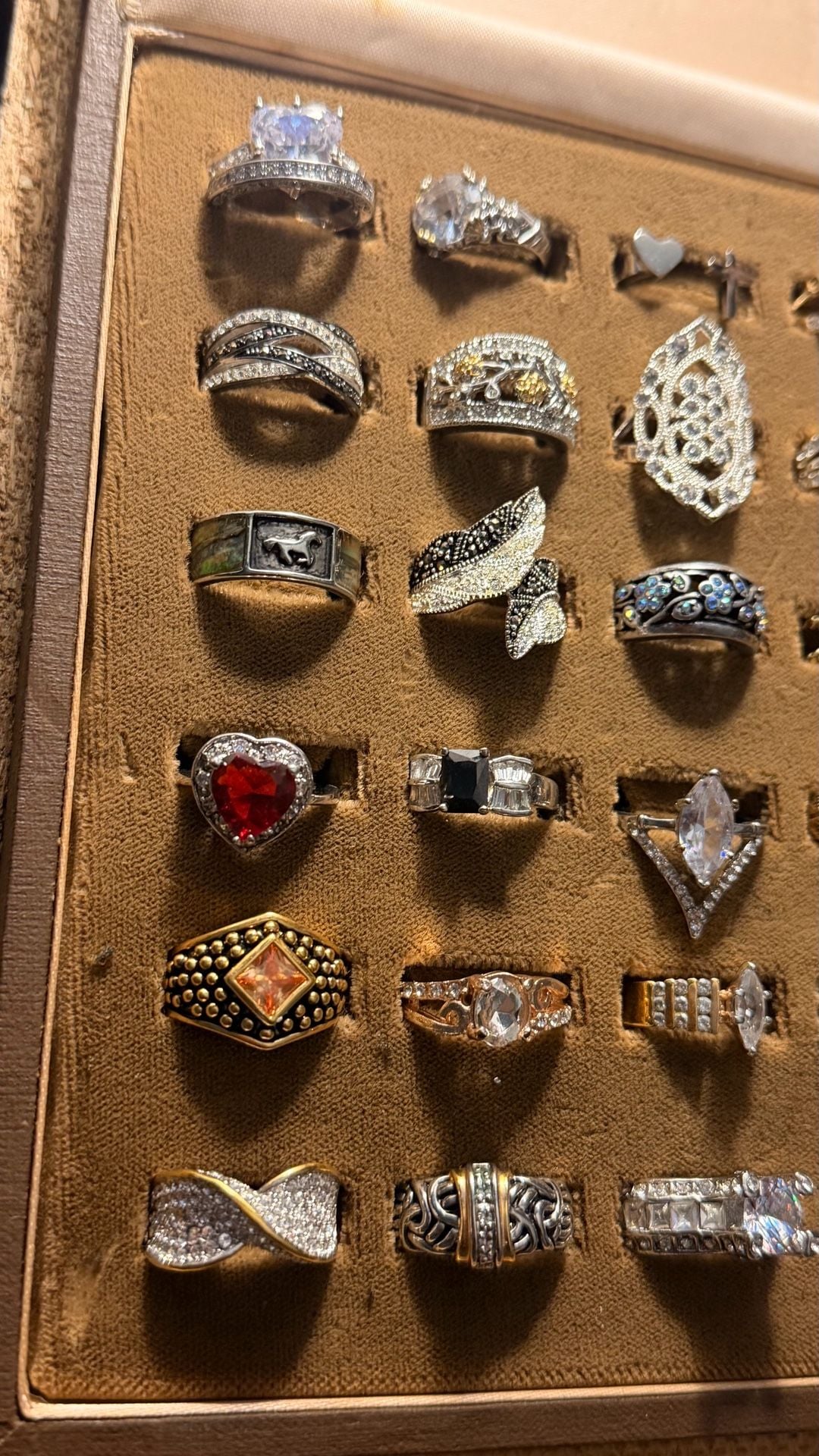 Costume Jewelry Mixed Rings Lot (36) 2