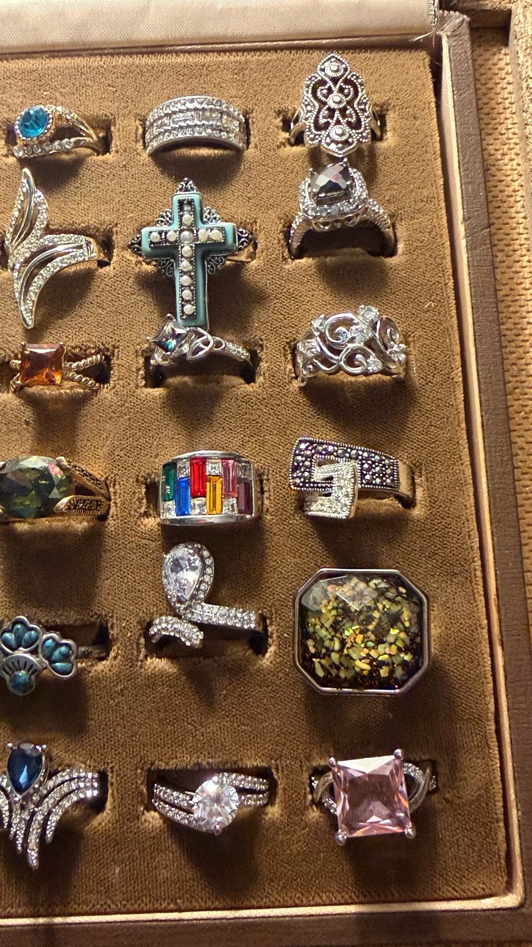 Costume Jewelry Mixed Rings Lot (36) 5