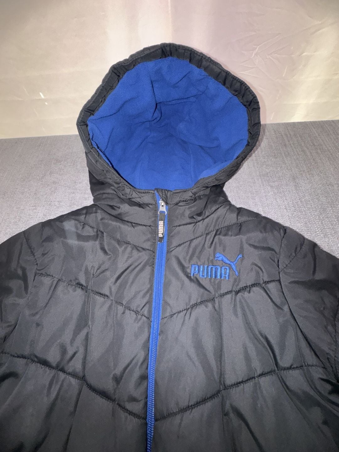 Puma Puffer Jacket Size M (10-12) Black Blue Hooded Fleece Lined 3