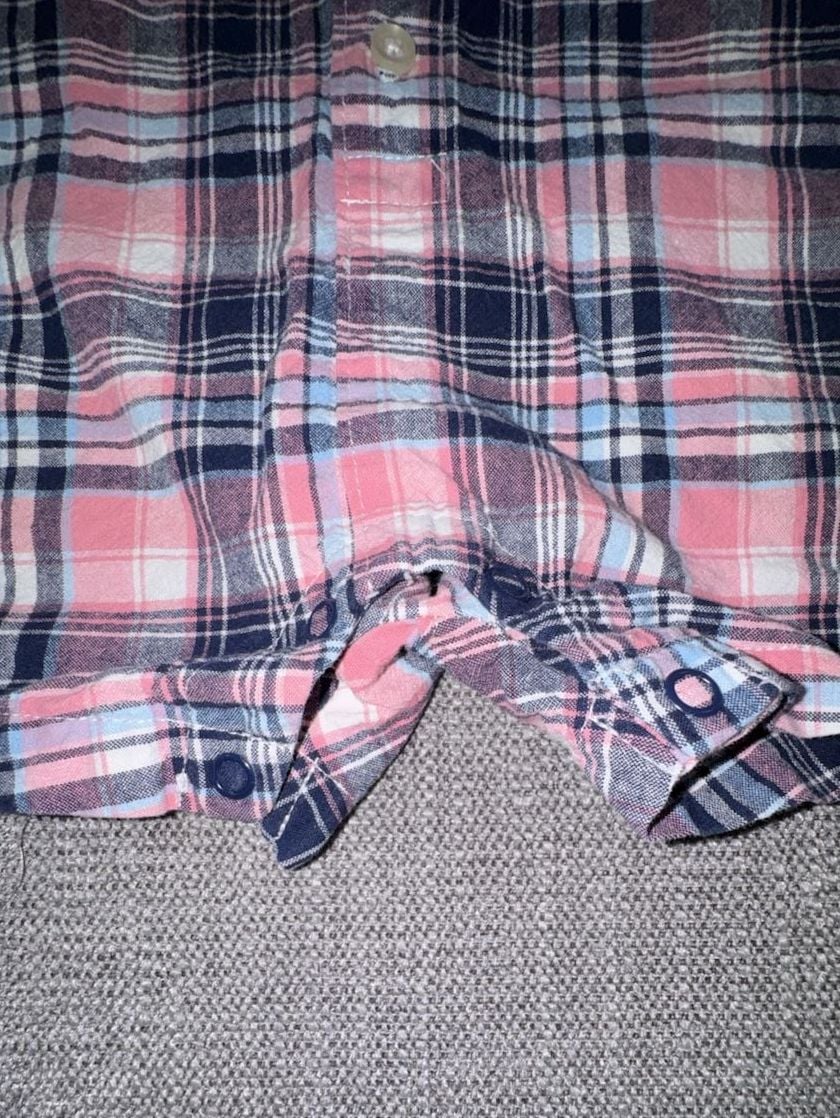 Carter's Plaid Romper Size 9M Pink Blue Short Sleeve Button Front 5