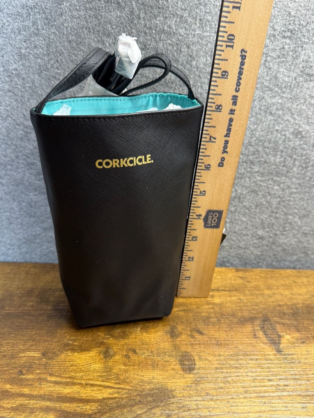 Corkcicle The Chic Canteen Carrier Sling Bag Black Gold 6