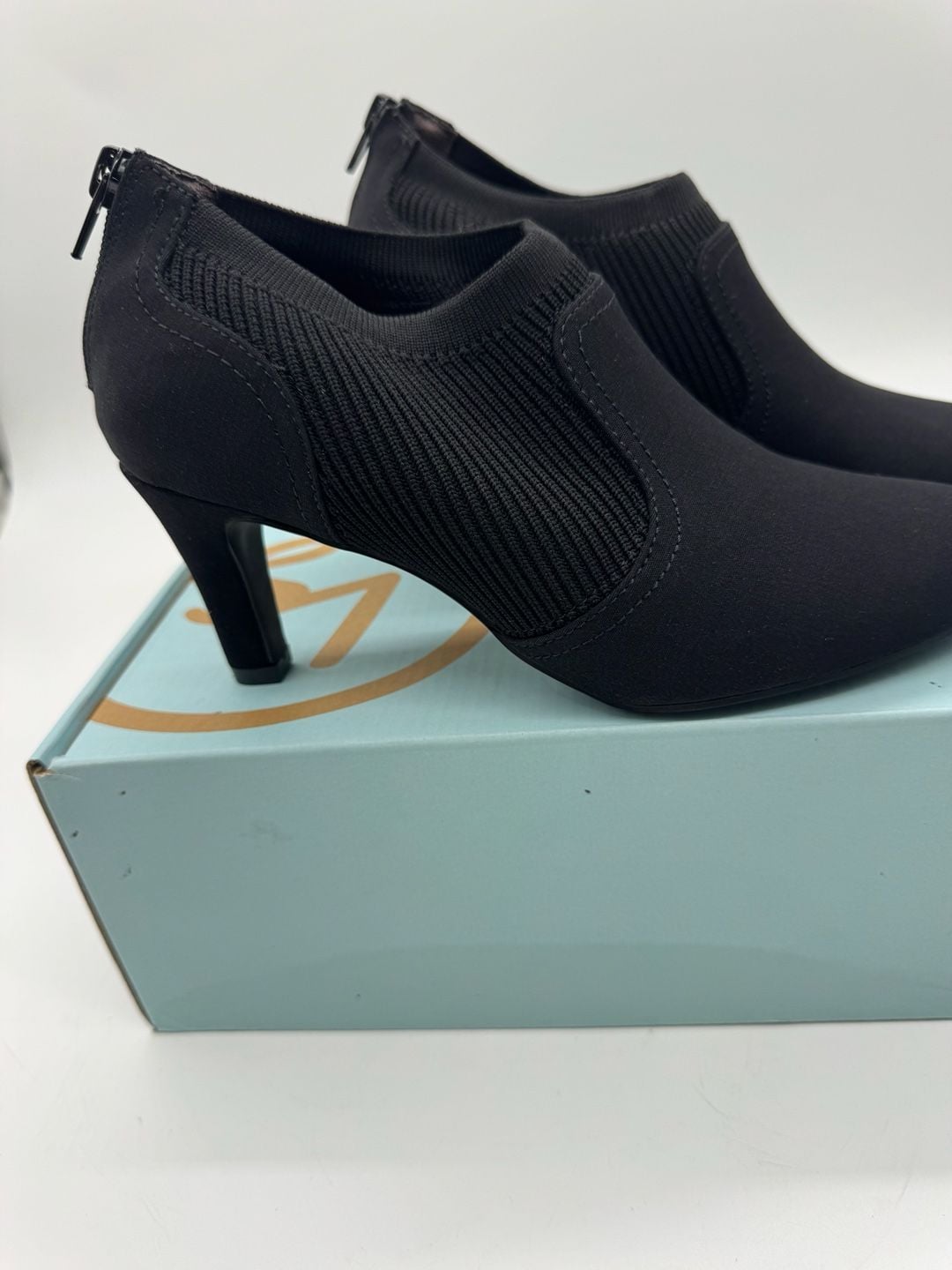 LifeStride Gia Bootie Size 8M Black Micron Heeled Ankle Boots 5