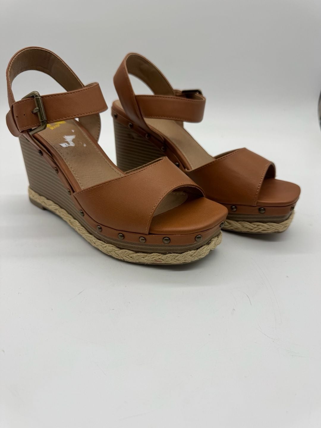 - Report Wedge Sandals Size 7.5 Brown Ankle Strap Platform - Never worn 2