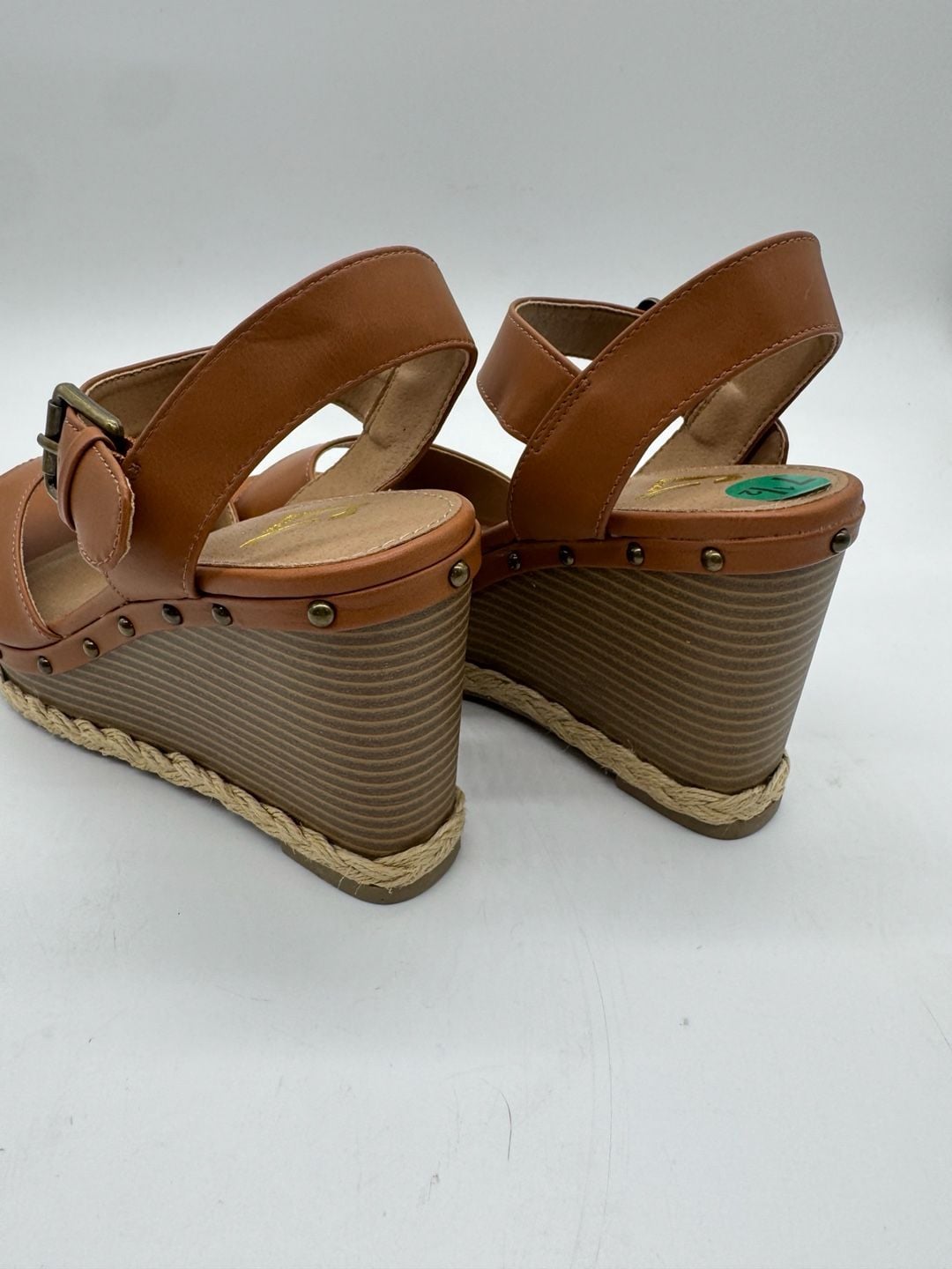 - Report Wedge Sandals Size 7.5 Brown Ankle Strap Platform - Never worn 5