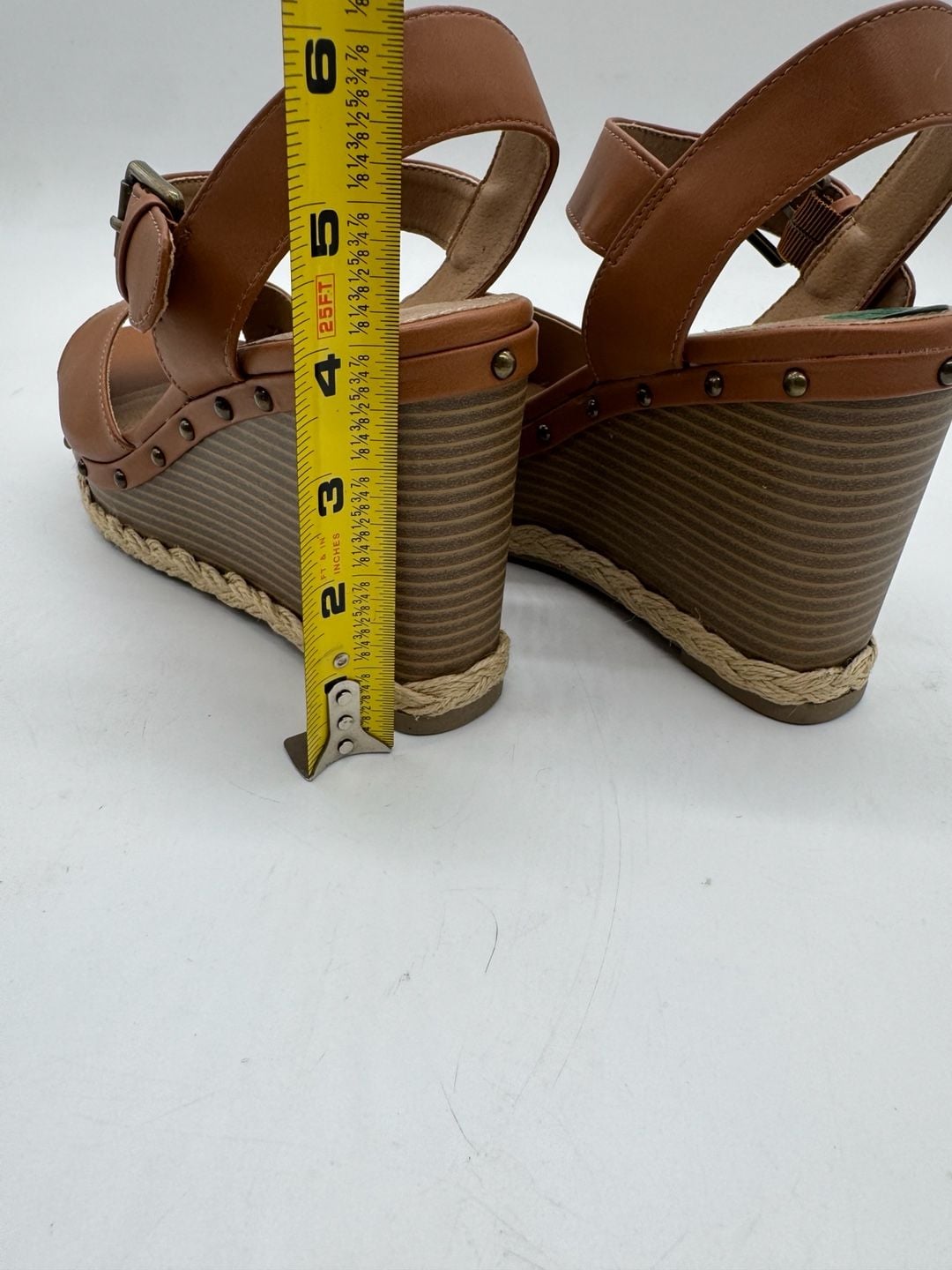 - Report Wedge Sandals Size 7.5 Brown Ankle Strap Platform - Never worn 6