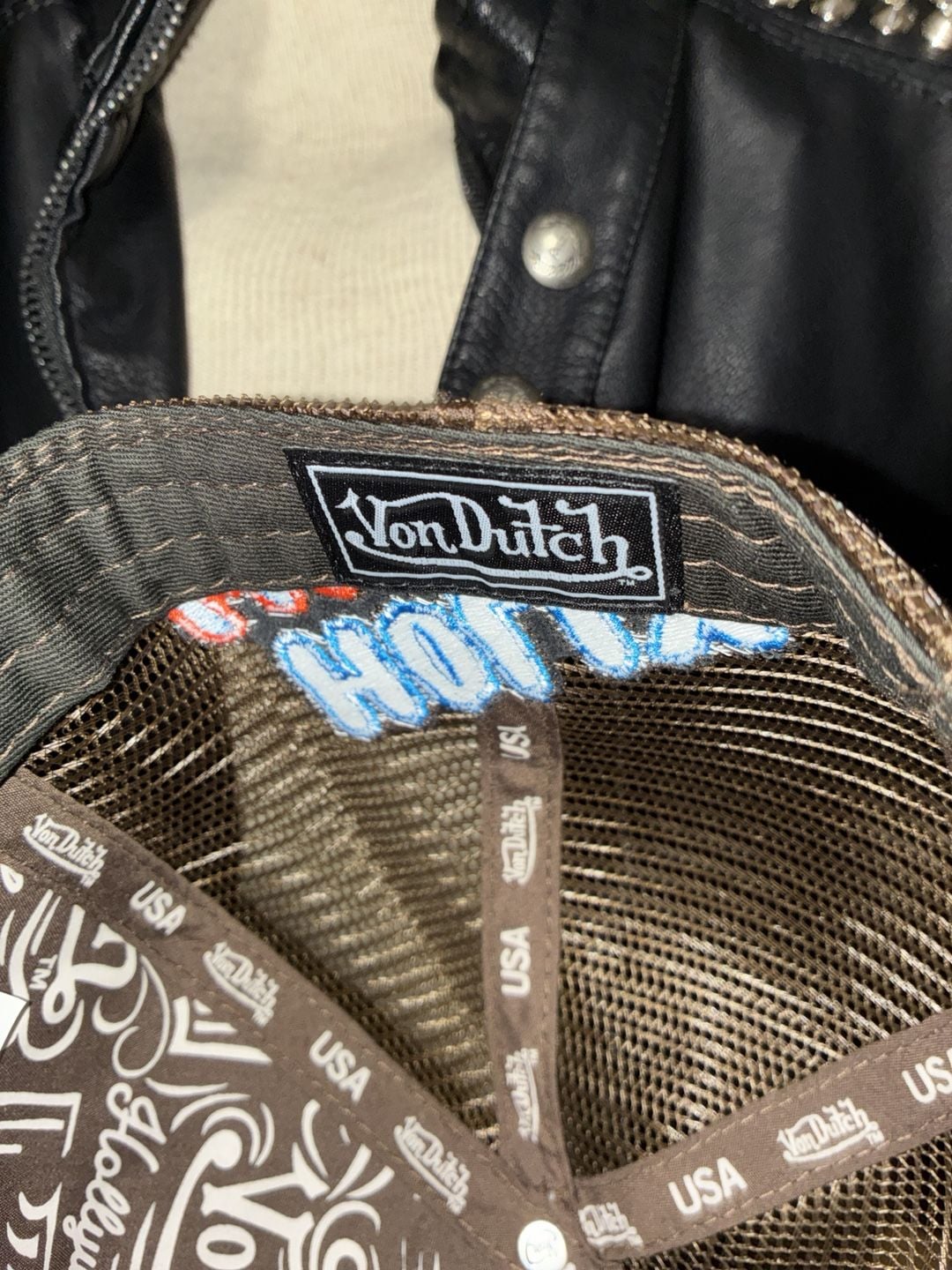 Von Dutch Velvet Hollywood Trucker Hat Brown One Size 6