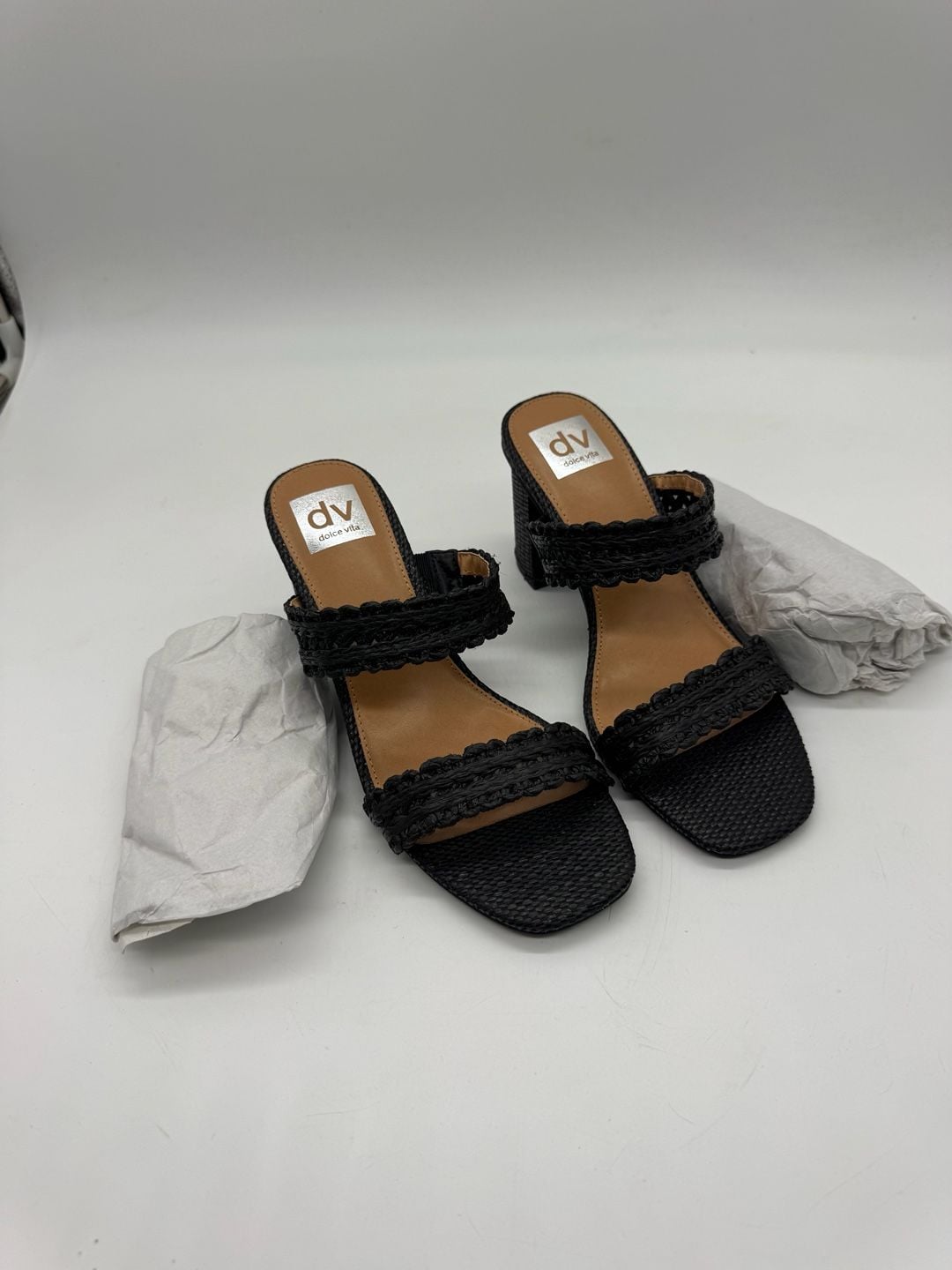 NWOT - DV Dolce Vita Hadlin Size 7.5 Black Woven Block Heel Sandals 2