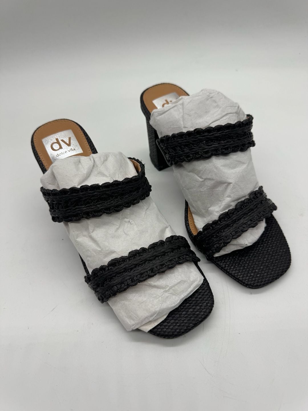 NWOT - DV Dolce Vita Hadlin Size 7.5 Black Woven Block Heel Sandals 5