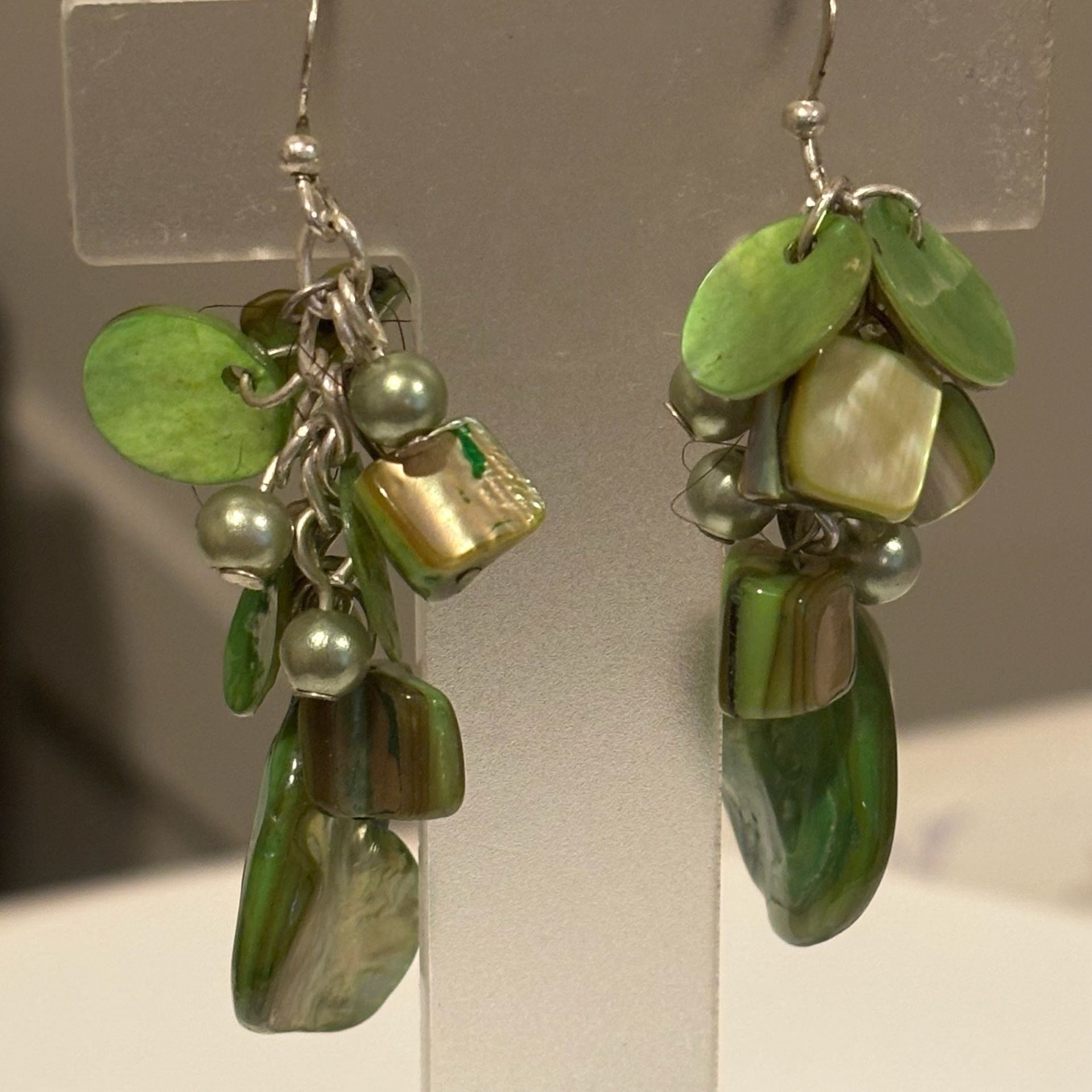 Green Shell Pearl Cluster Dangle Earrings 2