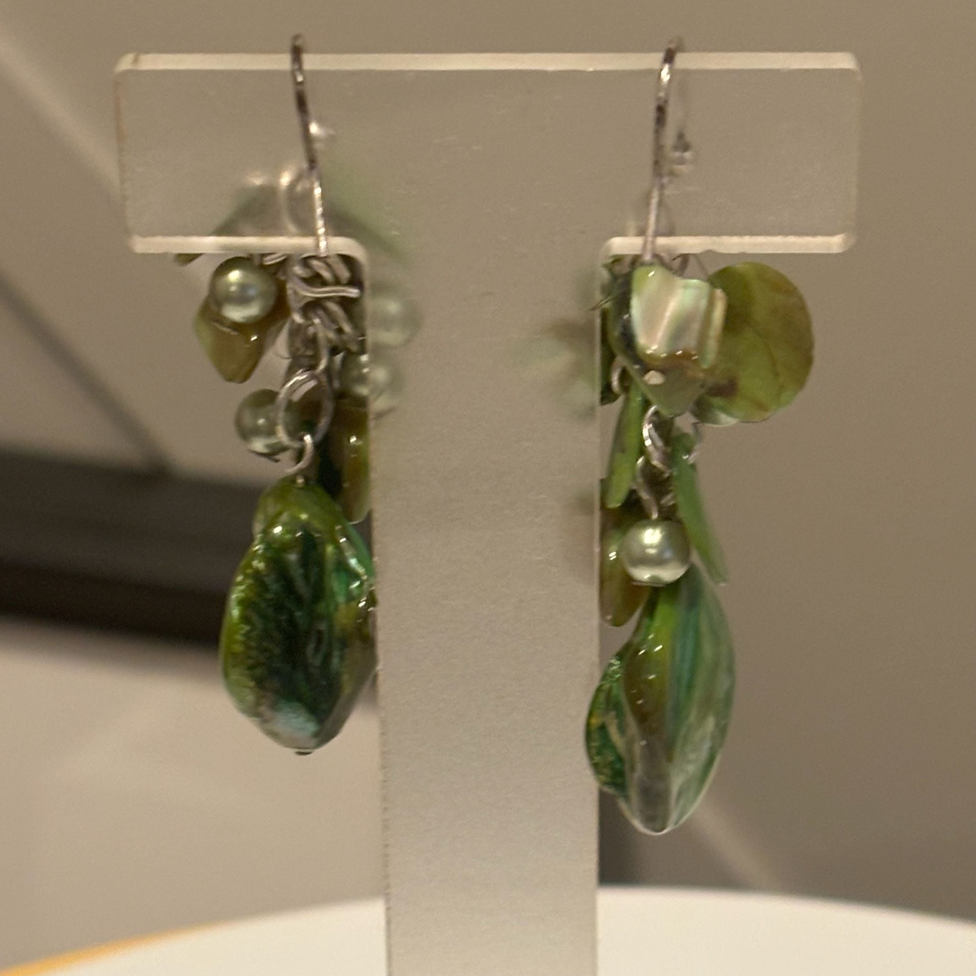 Green Shell Pearl Cluster Dangle Earrings 6