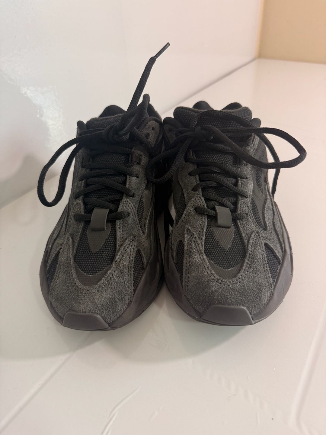 Adidas Yeezy Boost 700 V2 Size 6 Black 2