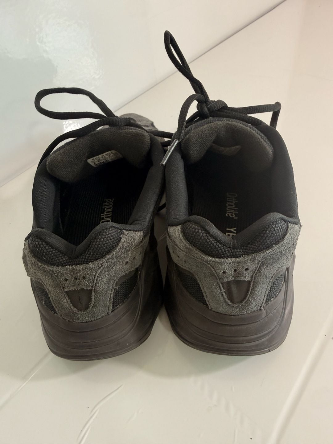 Adidas Yeezy Boost 700 V2 Size 6 Black 6